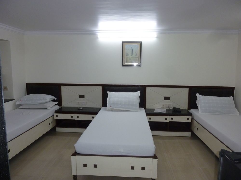 Hotel Balwas Mumbai Exterior photo